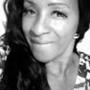 Meet your Posher, Roxanne